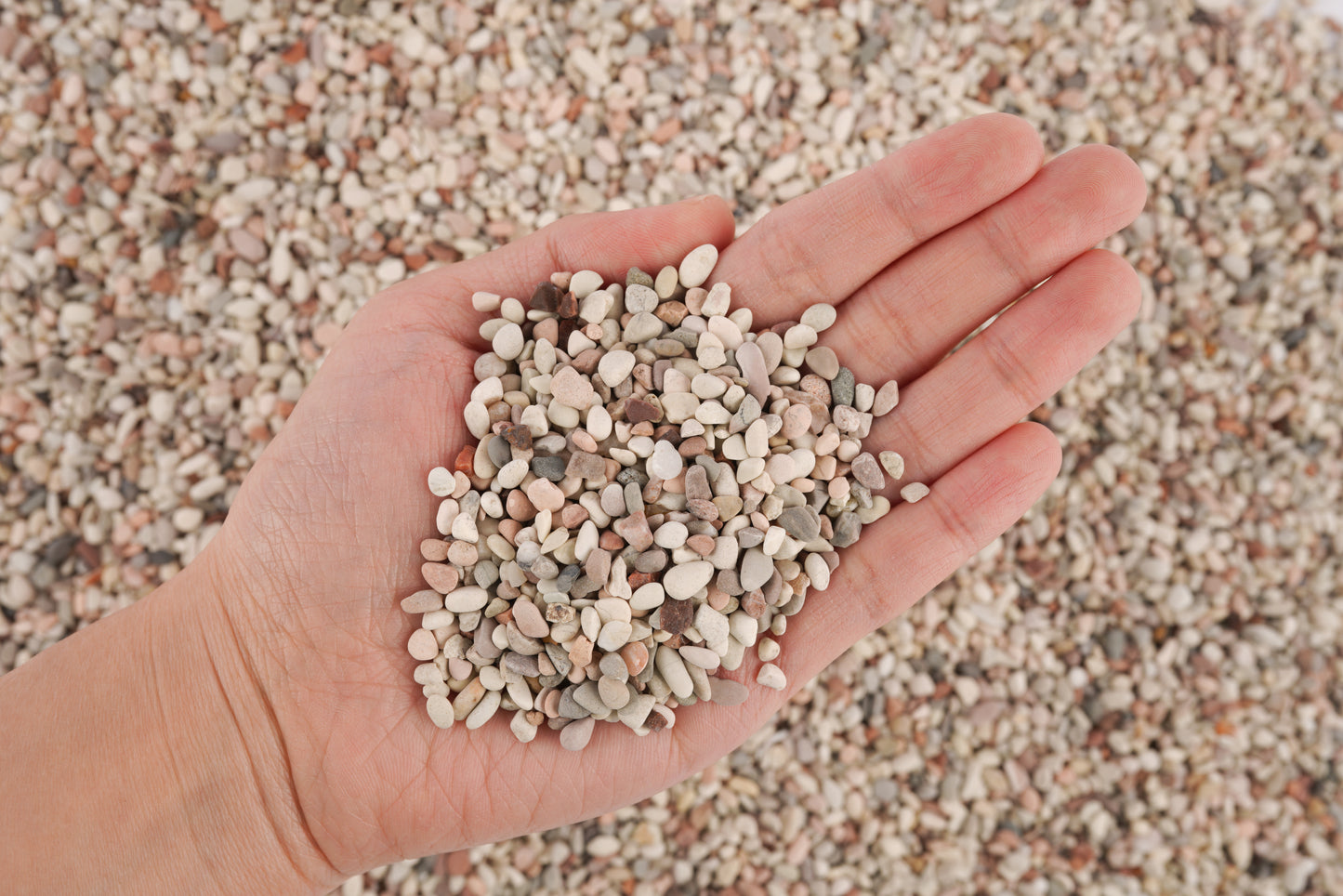 LANDEN Betanu Aquascape Sand,Light Colored Gravel 3-5mm 2L (7lbs)